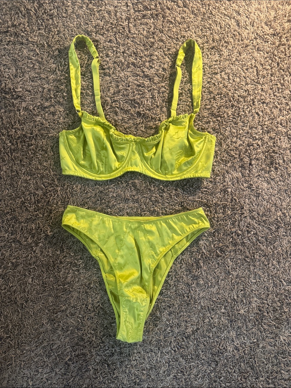 Savage x Fenty bra set